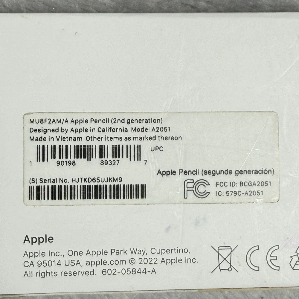 FOR PARTS ONLY (3) Apple iPads (1) Iphone S Apple Pencel & Apple Mouse